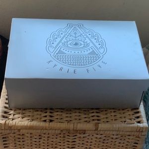 Nike Kyrie 5 size 11.5. Great condition.